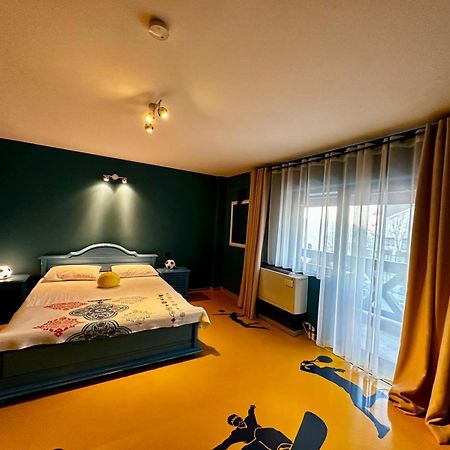 Vila Alsace Podu' Cu Lanturi Hotel Bacau Bagian luar foto